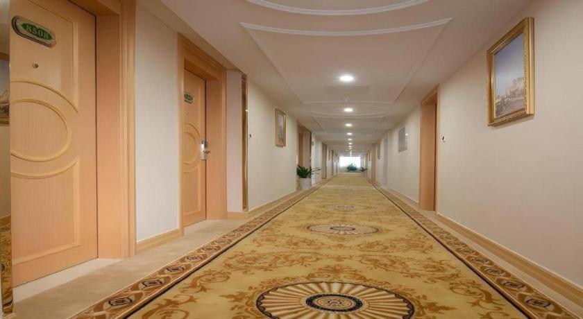 Greentree Inn Shenzhen Dongmen Business Hotel Екстер'єр фото