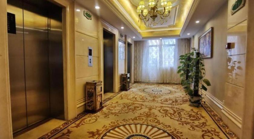 Greentree Inn Shenzhen Dongmen Business Hotel Екстер'єр фото